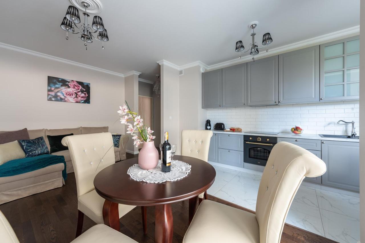 ורשה Kolska Serviced Apartments מראה חיצוני תמונה