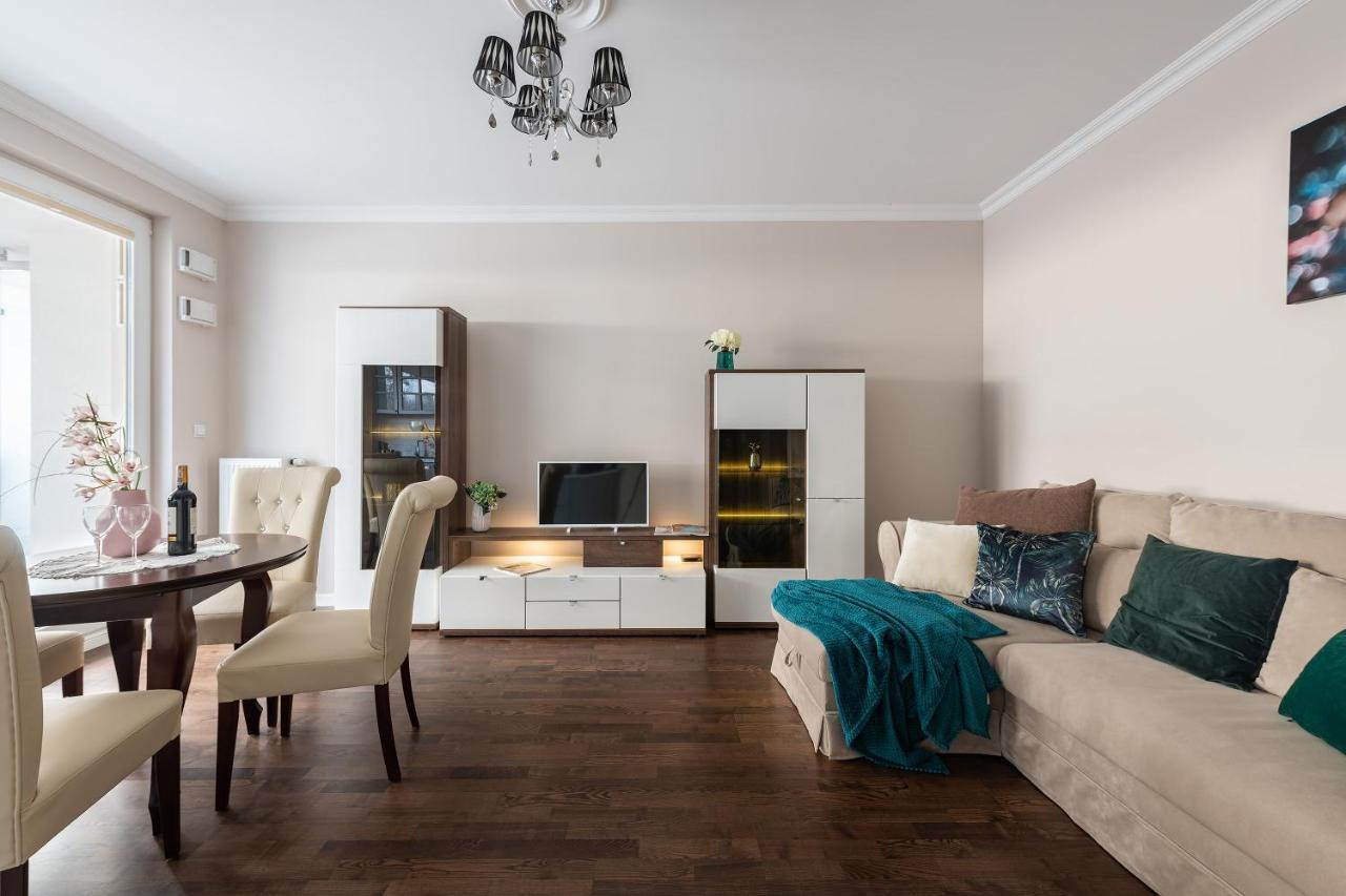 ורשה Kolska Serviced Apartments מראה חיצוני תמונה