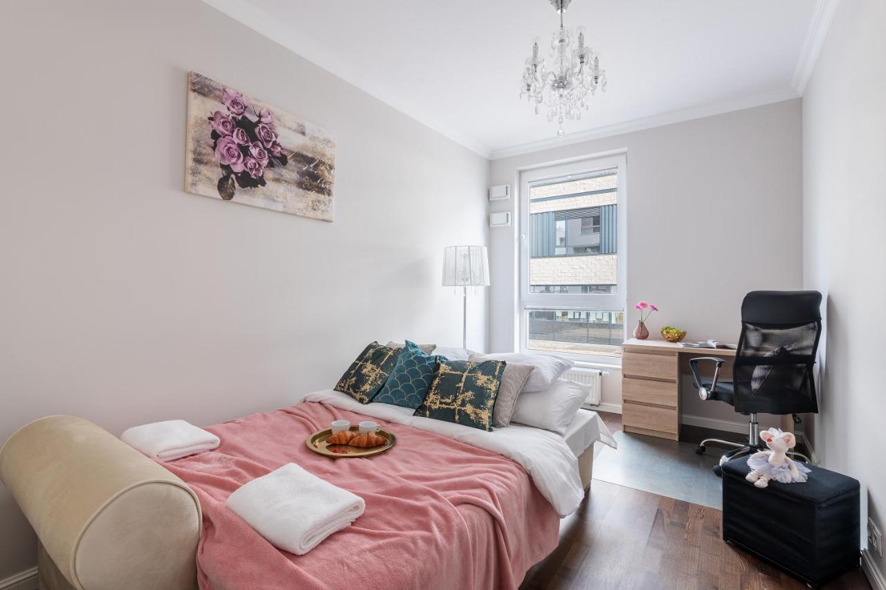 ורשה Kolska Serviced Apartments מראה חיצוני תמונה