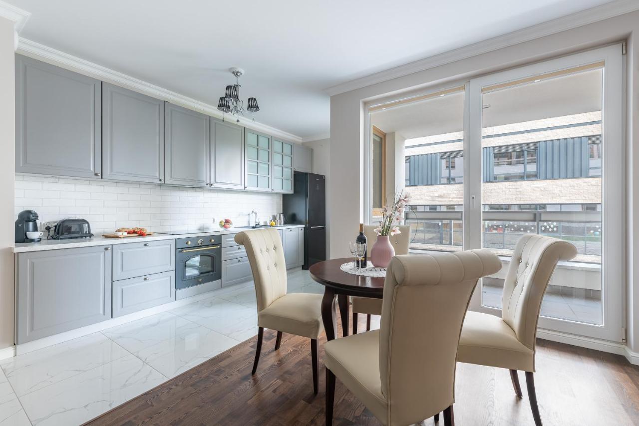 ורשה Kolska Serviced Apartments מראה חיצוני תמונה